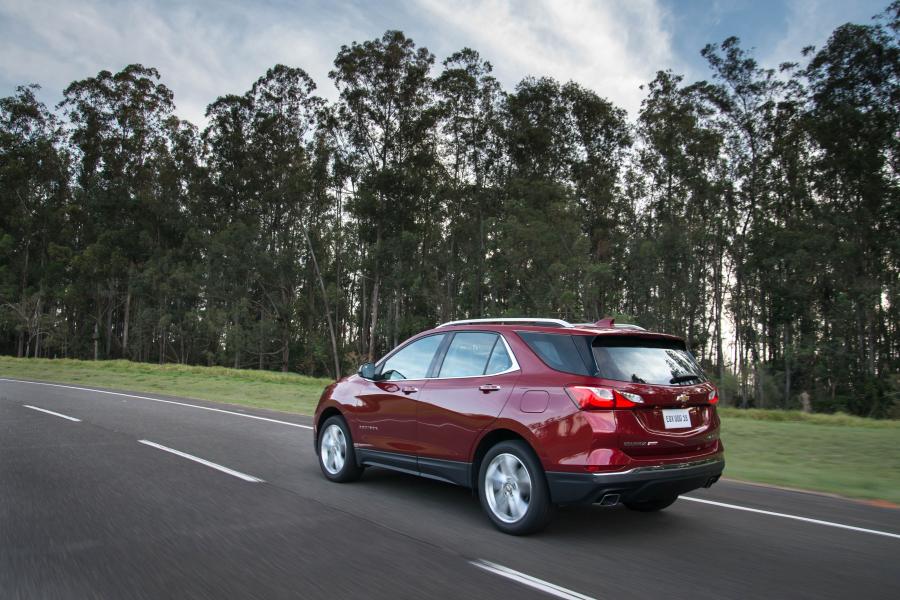  Chevrolet Equinox Premier 2017 года  (LA) (фото 2 из 24)